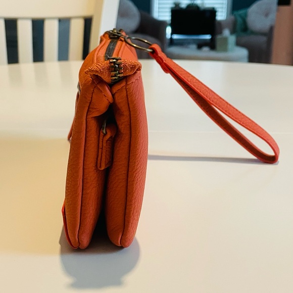 Universal Thread Wallet - Picture 3 of 8